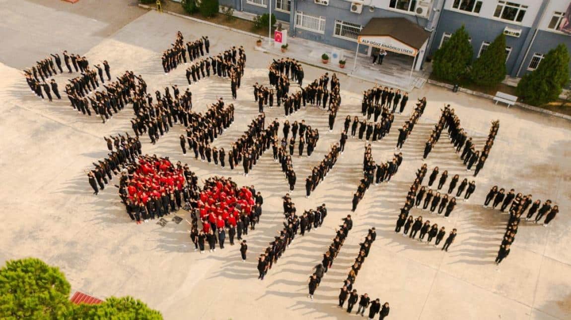 Cumhuriyetimizin 100.Yılı Alp Oğuz Anadolu Lisesi'nde 27 Ekim 2023 Cuma günü çeşitli etkinliklerle kutlandı.